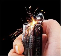 Merkloos Aansteker Metaal In De Kleur Silver Op Benzine -Merkloos Verkoopwinkel 1200x1095