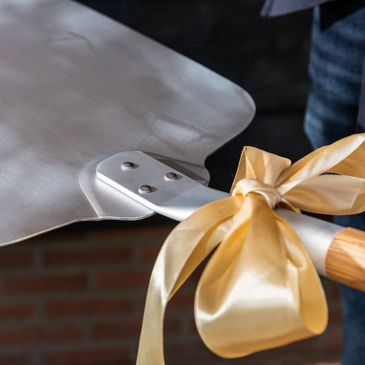 Boska Pizzaschep Barbecue - Kort Handvat - Stabiel - Aluminium - Eikenhout - BBQ Accessoires 11 Boska Pizzaschep Barbecue - Kort Handvat - Stabiel - Aluminium - Eikenhout - BBQ Accessoires - Afbeelding 9