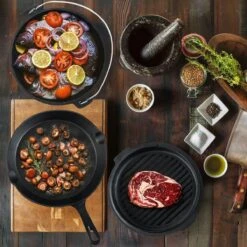 Dutch Mountains Gietijzeren Pannenset 7-delig - Dutch Oven – Braadpan - Grillpan - Hapjespan - Kookset In Houten Transportkist - Deksellifter - Brander 18 Dutch Mountains Gietijzeren Pannenset 7-delig - Dutch Oven – Braadpan - Grillpan - Hapjespan - Kookset In Houten Transportkist - Deksellifter - Brander -Merkloos Verkoopwinkel 1200x1200 223