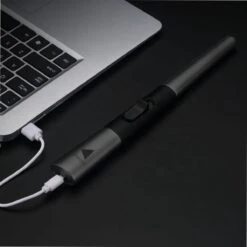 Oplaadbare Lange Elektrische Aansteker - Duurzame Plasma Aansteker – Luxe Aansteker - Inclusief Cadeauverpakking - BBQ – Kaarsen - Zwart -Merkloos Verkoopwinkel 1200x1200 490