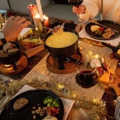 Boska Pizzaplank Friends L - BBQ Accessoires - Eikenhout - Handige Opvanggeul - Ø 34 Cm 29 Boska Pizzaplank Friends L - BBQ Accessoires - Eikenhout - Handige Opvanggeul - Ø 34 Cm -Merkloos Verkoopwinkel 1200x1200 587