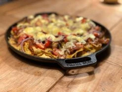 Valhal Outdoor Skillet / Plancha / Koekenpan - Gietijzer - Diameter 35cm, Twee Handvatten, VH35F 32 Valhal Outdoor Skillet / Plancha / Koekenpan - Gietijzer - Diameter 35cm, Twee Handvatten, VH35F -Merkloos Verkoopwinkel 1200x900 18