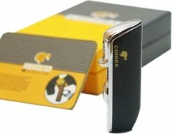 Cohiba® Sigarenaansteker - Sigarenboor - Sigaren - Sigaar - Cohiba Aansteker - Sigarenboor - Sigaren Accessoires - Sigarenknipper - Sigaar Aansteker - Cohiba - Incl. Luxe Geschenkdoos - Zwart -Merkloos Verkoopwinkel 1200x937 1